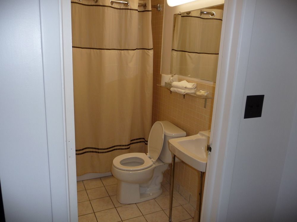 Budget Inn Batavia Extérieur photo