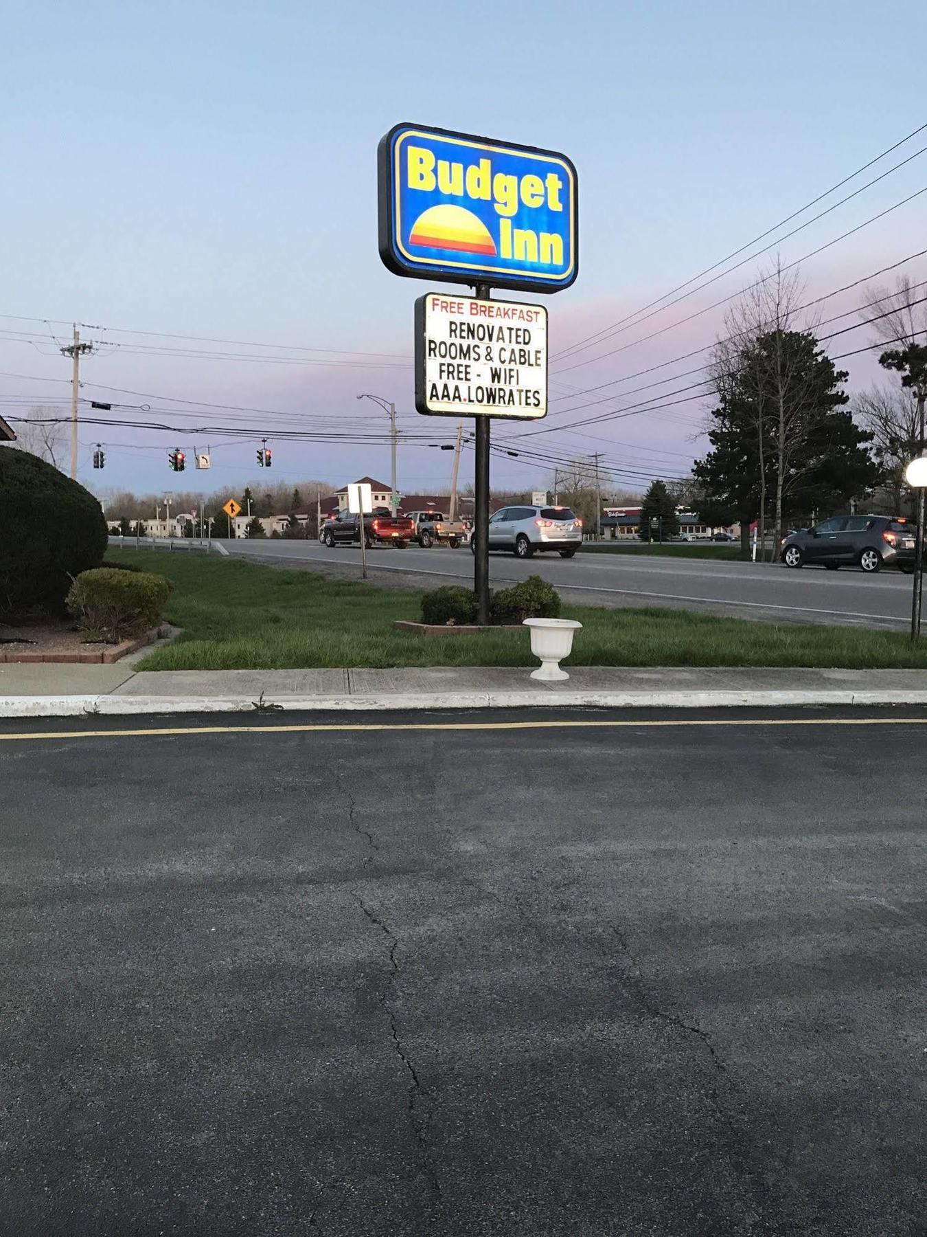 Budget Inn Batavia Extérieur photo